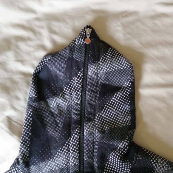 Jacket - Picture 3 of 4
